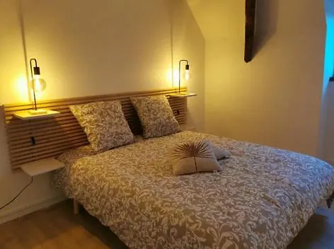 Cozy Refait A Neuf A 5min Du Centre Apartamento